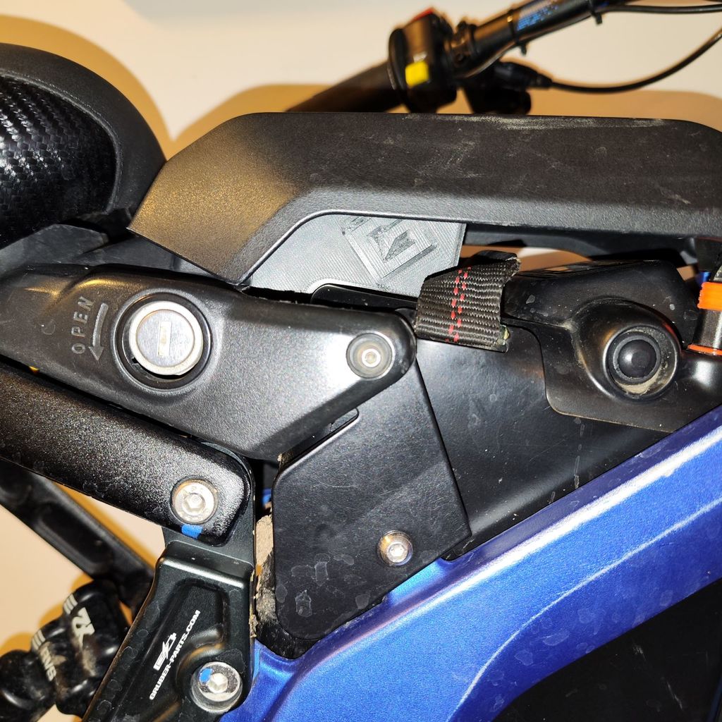 Surron LBX battery rattle stopper